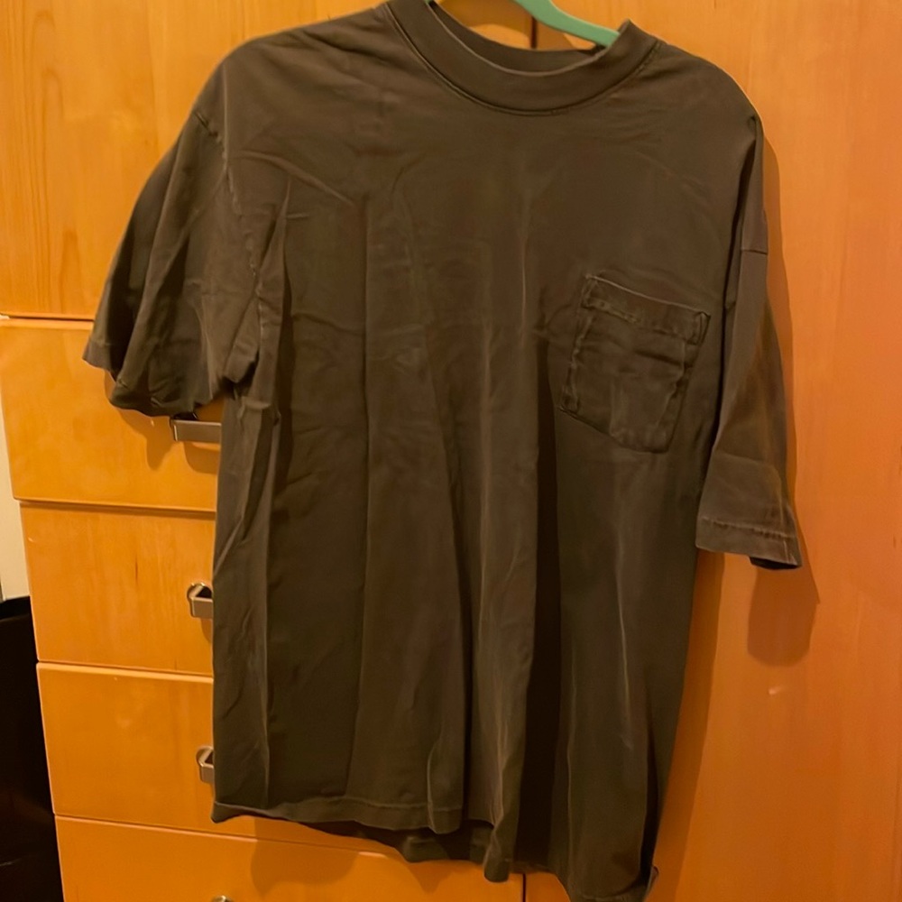 Los Angeles Apparrel black shirt Large